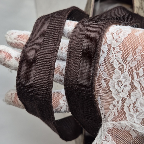 Gucci GG Supreme Vintage Small Tote Bag - Picture 9 of 17